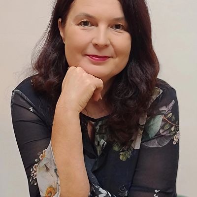 doc. dr.  Andreja Lavrič